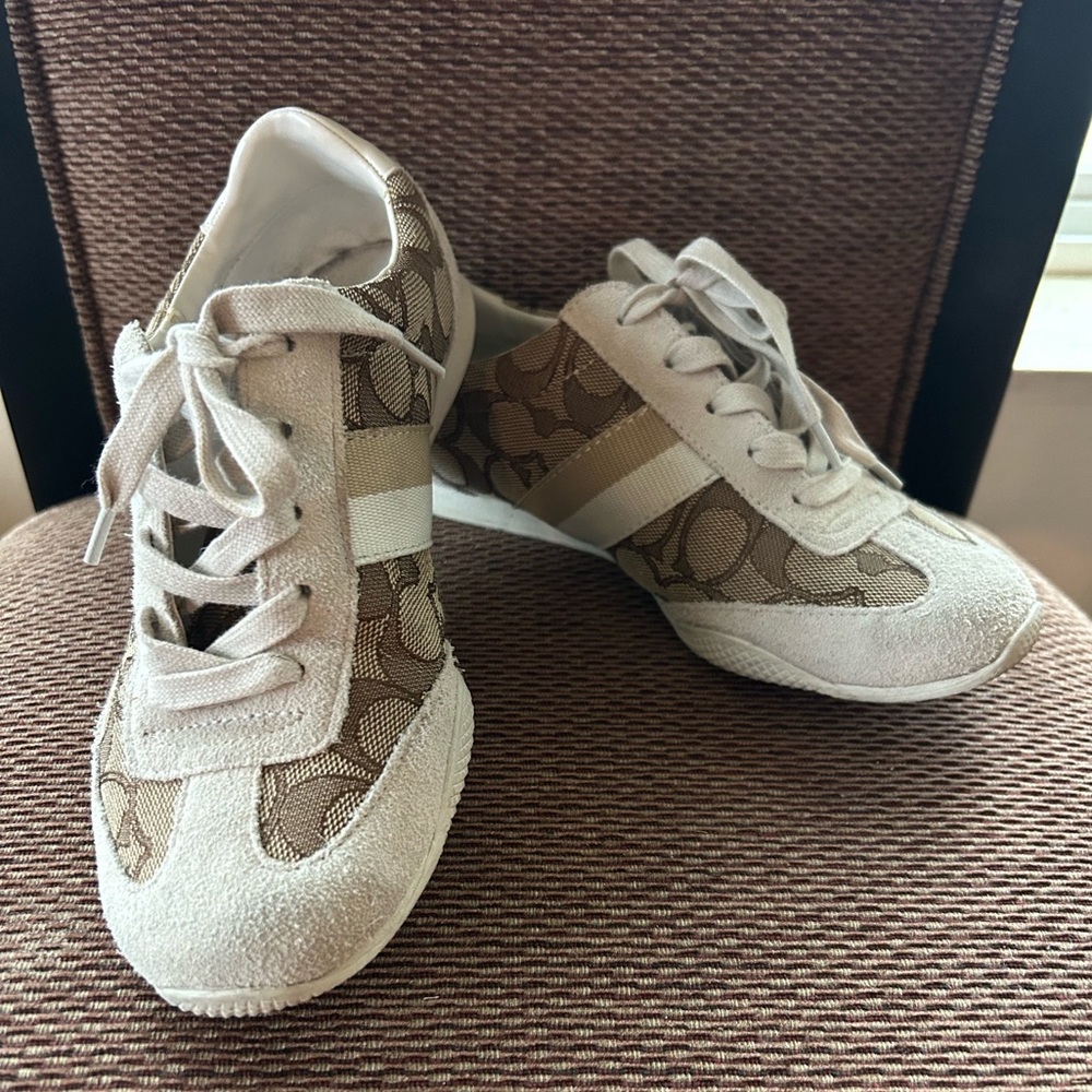 Pre-owned Coach Signature Kelson Sneaker in size:6